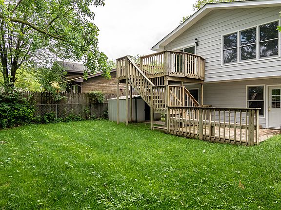 5th image of 148 Richmond Dr