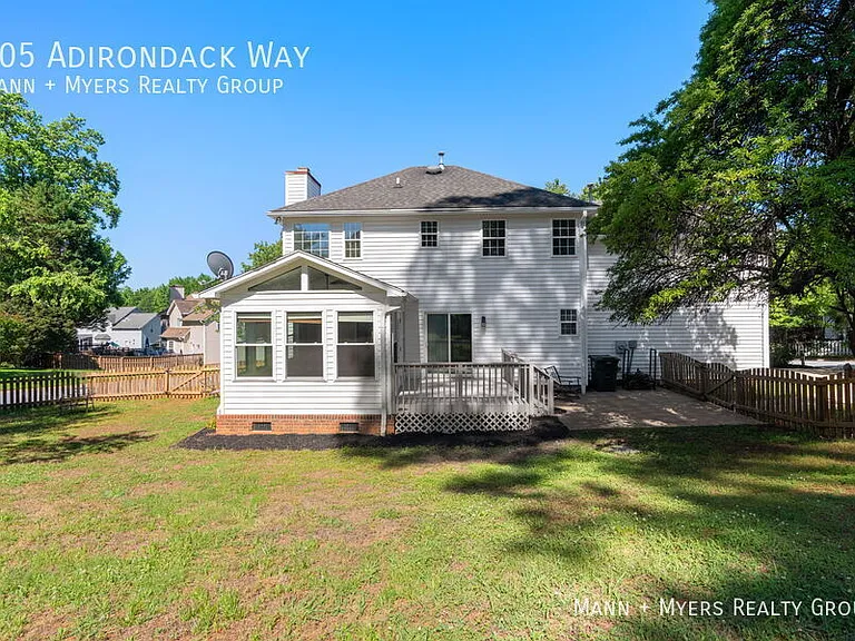 305 Adirondack Way — Photo 39