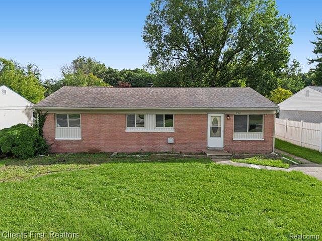 1st image of 27031 Leroy St
