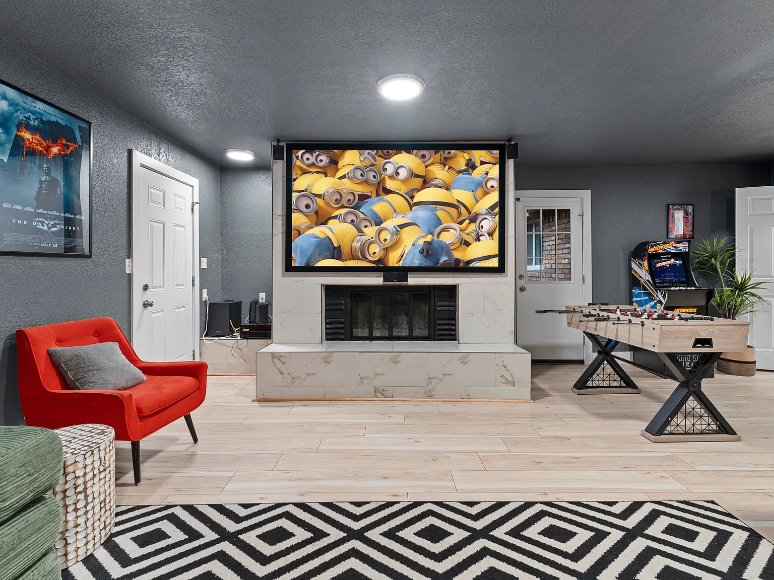 5 bed, 2641 sqft, $8,750 — Photo 4
