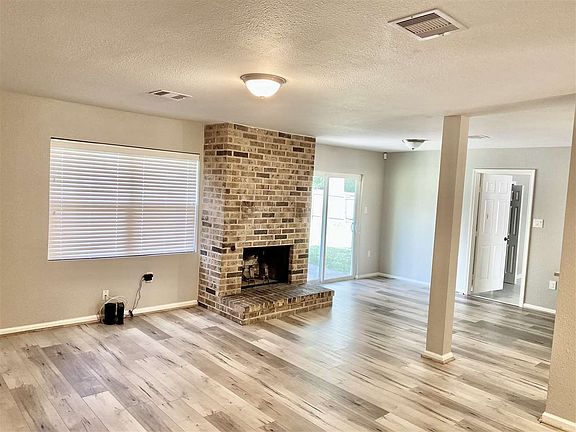 5th image of 180 Rolling Hills Dr