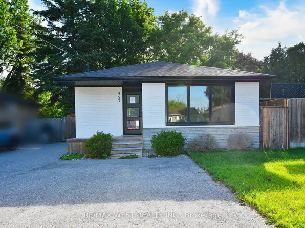 922 Centre St N, Whitby, ON L1N 4V1