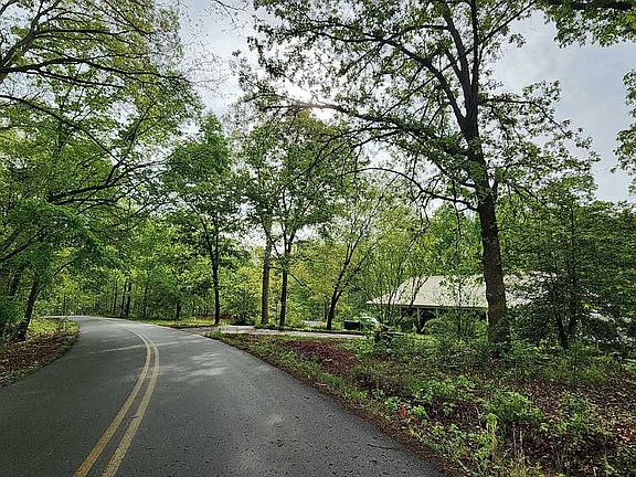 5th image of 760 Breedlove Rd