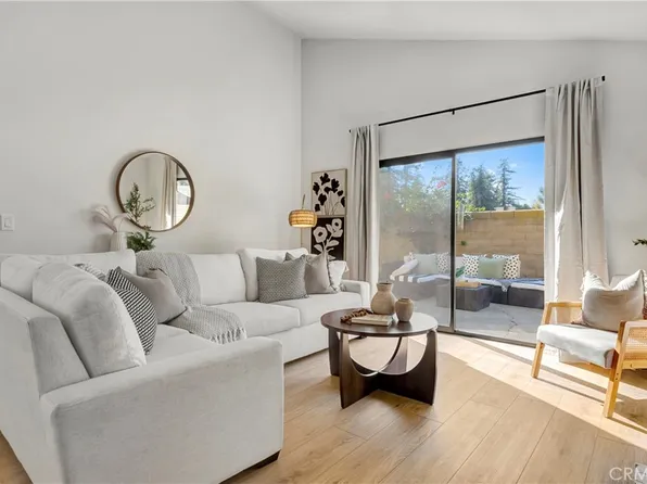 1101 Cabrillo Park Dr, Santa Ana, CA 92701