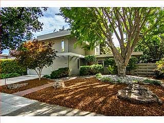 1st image of 1776 Guinda St