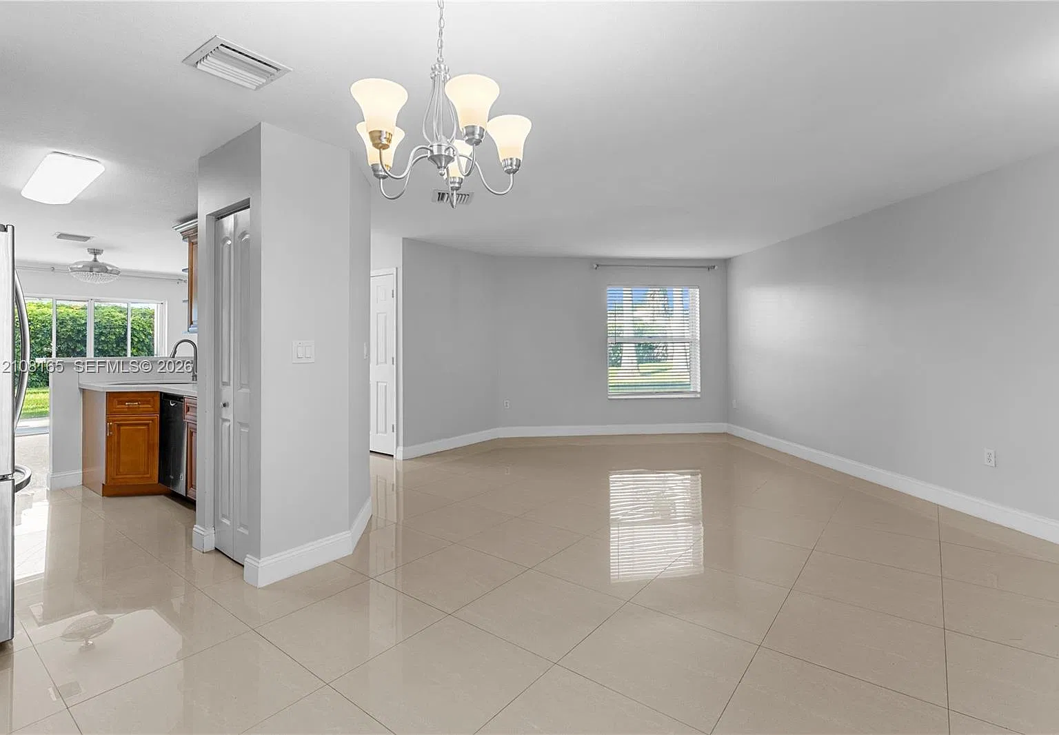 Pembroke Isles 1 — Photo 3