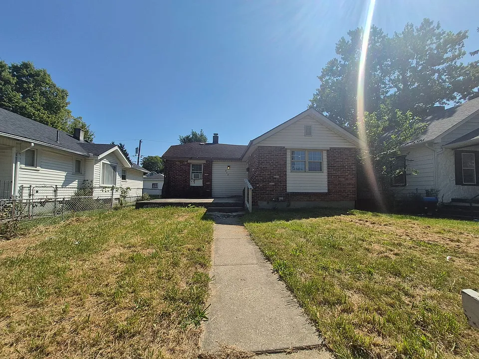 848 Clarkson Ave