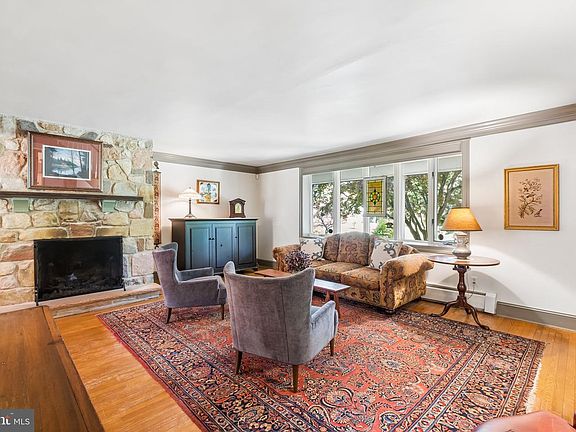 5th image of 713 Alene Rd