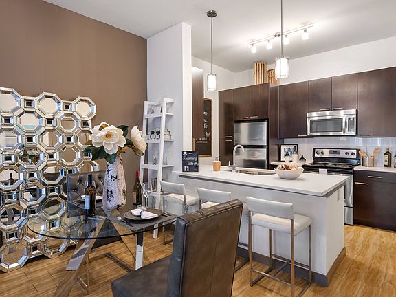 Open Floor Plan Dining and Kitchen Area
