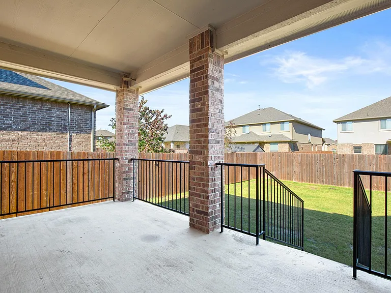 16440 Pienza Dr — Photo 26