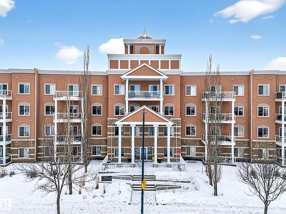 4th image of 263 Macewan Rd SW #434