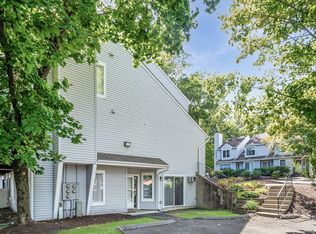 20 E Pembroke Rd #1, Danbury, CT 06810