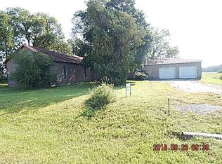 1305 2400th St, La Harpe, KS 66751