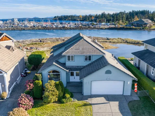 1777 Admiral Tryon Blvd, Nanaimo, BC V9P 2V2