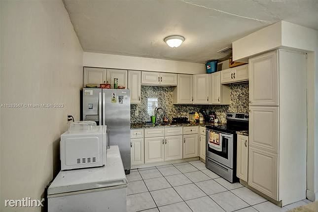 1st image of 204 Southwest St #24