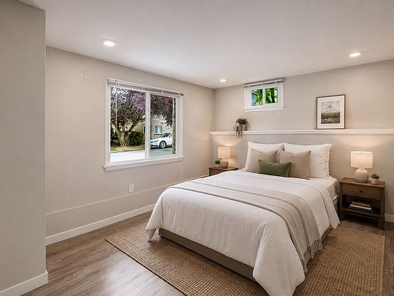 3rd image of 324 NE 65th St #6505