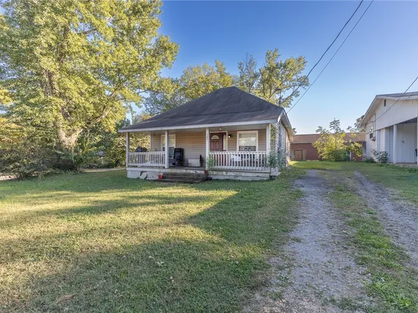 287 McIntosh St, Pea Ridge, AR 72751