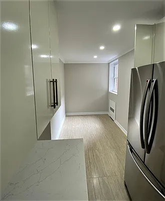 Sold by Dom Realty | media 21