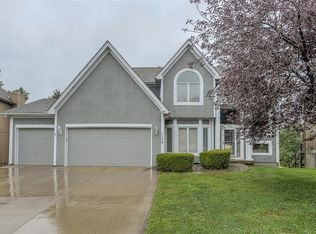 1120 Silverleaf Ln, Liberty, MO 64068