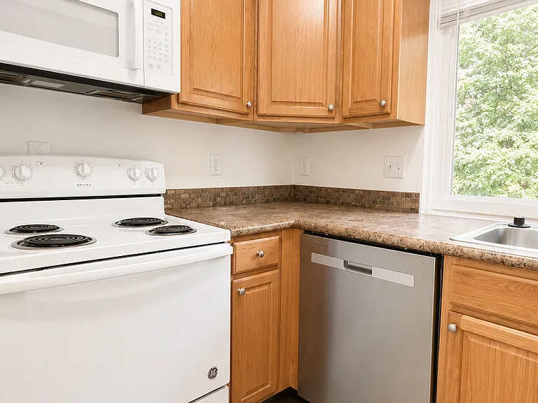 5735 E G Ave #6 — Photo 3