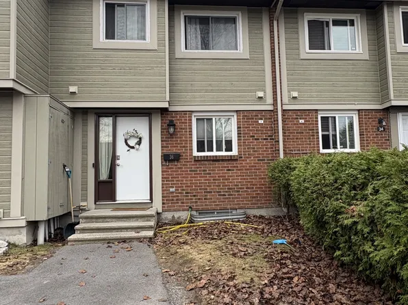 36 Barrow Cres #78, Ottawa, ON K2L 2K1