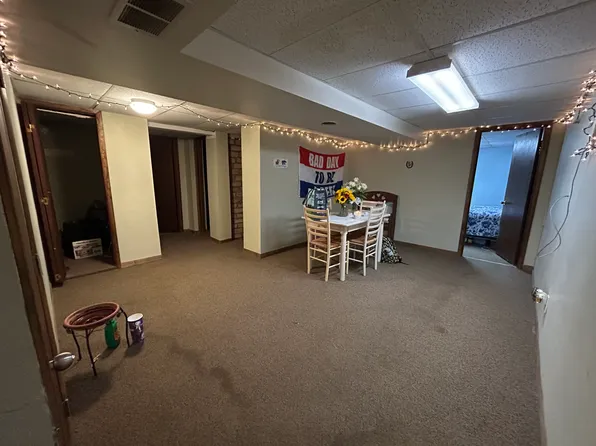 208 W 7th St #2, Hays, KS 67601