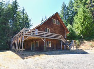 57470 Fairview Rd, Coquille, OR 97423
