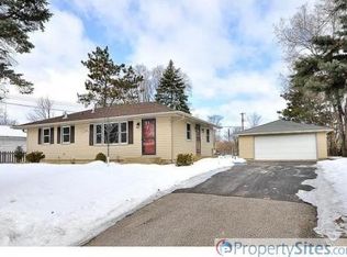 2016 Whitewater Trl N, Brooklyn Park, MN 55444