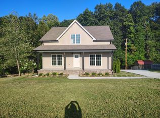 72 Forkum Ln, Lafayette, TN 37083