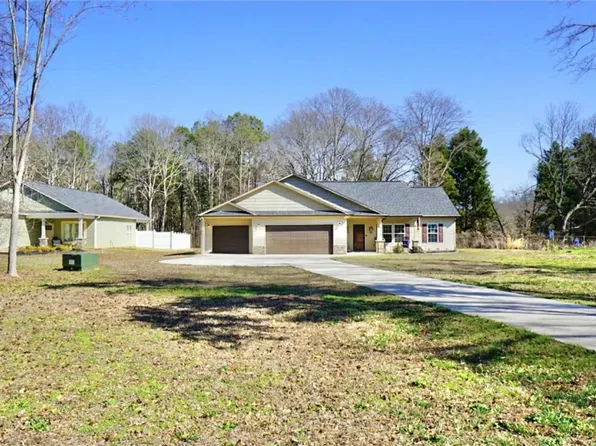 613A Belton Hwy, Williamston, SC 29697