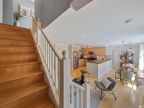 4th image of 329 Bay St APT 307