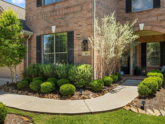 3rd image of 26 Winhall Pl
