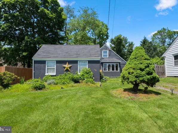 132 Central Ave, Ewing, NJ 08628