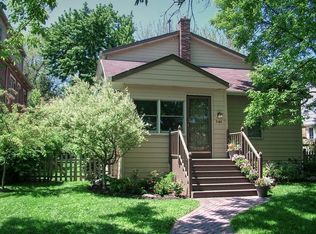 546 Sterling Rd, Kenilworth, IL 60043