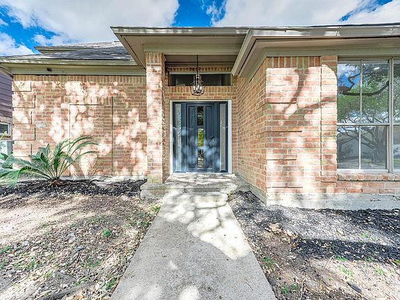 3rd image of 2314 Canyon Meadows Dr