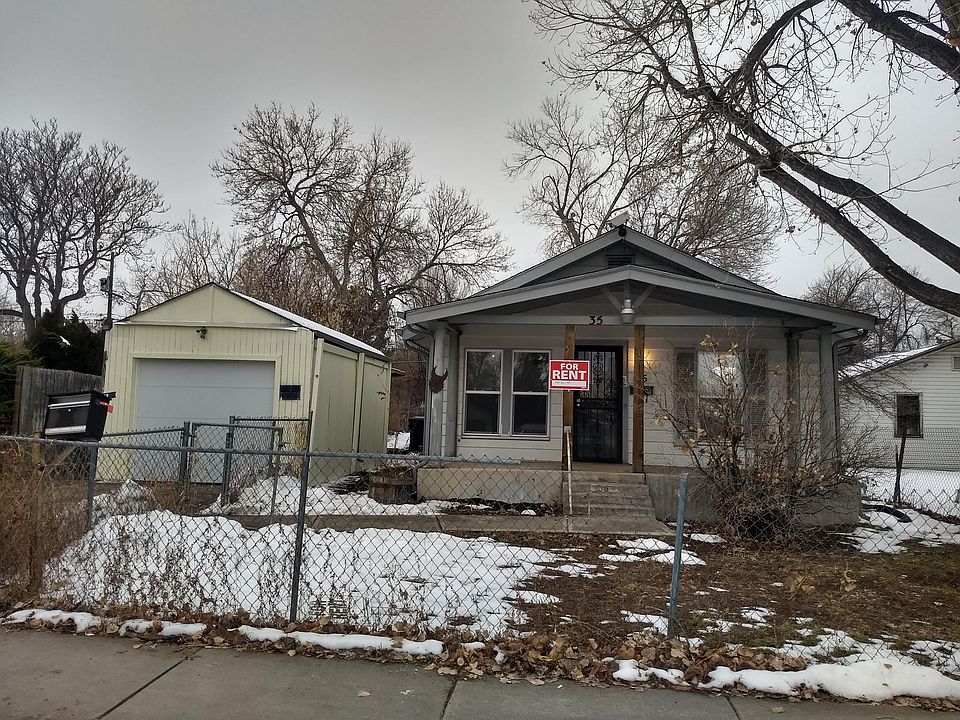 Front of house and gsrage