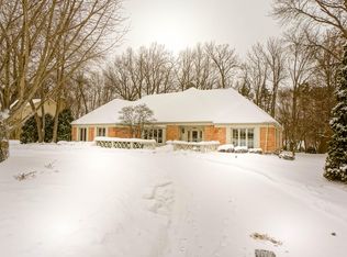 19160 Glen Kerry Dr, Brookfield, WI 53045