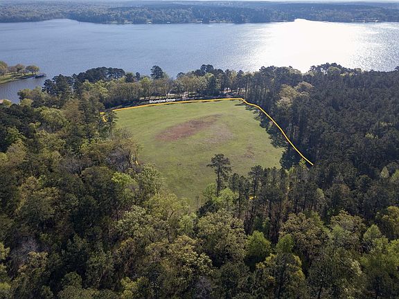 4th image of 520 Shoreline Dr