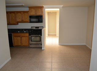 695 Stanley Ave, Long Beach, CA 90814