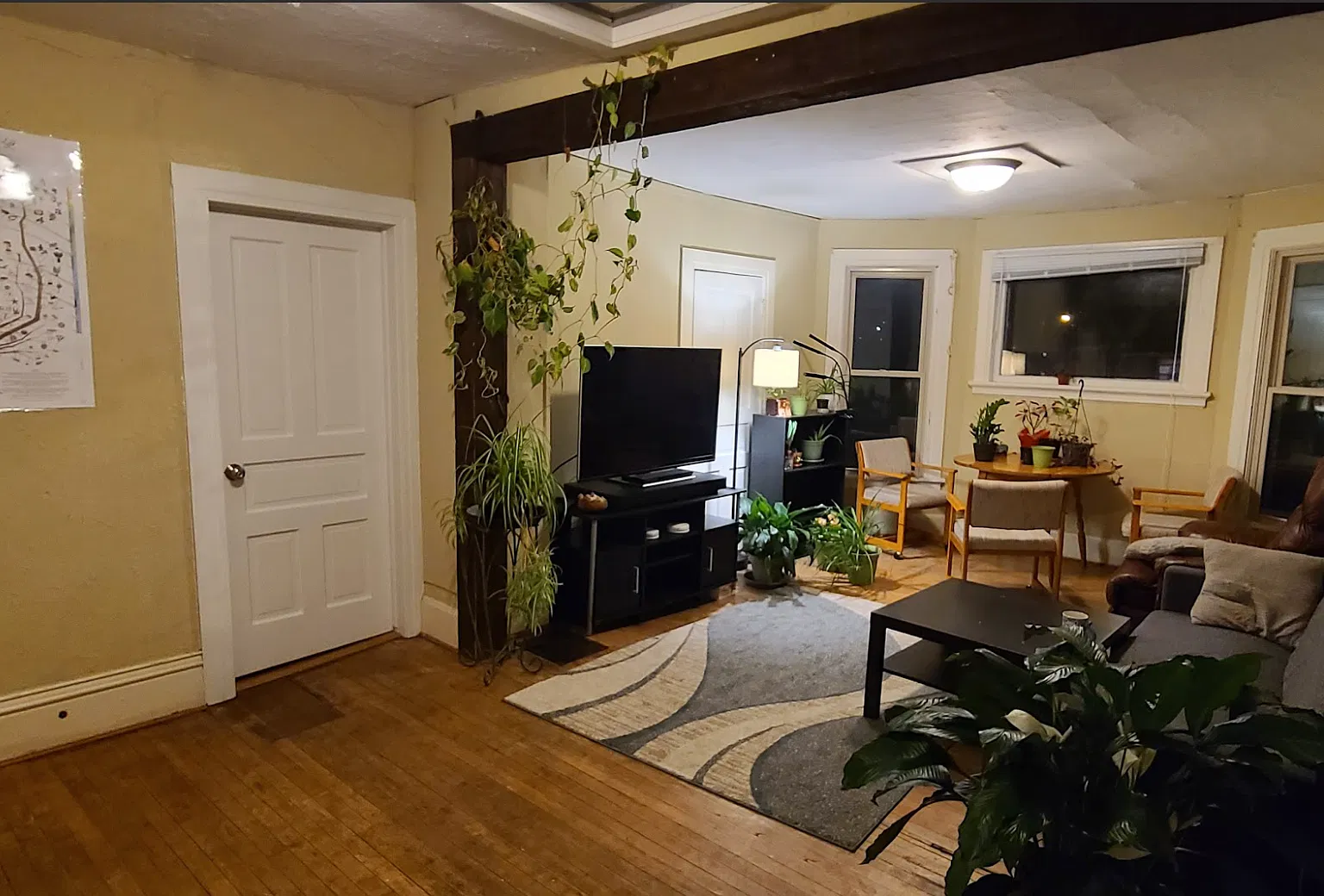 3 bed, 1100 sqft, $695 — Photo 4
