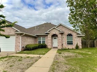 3203 Von Trapp Ln, College Station, TX 77845