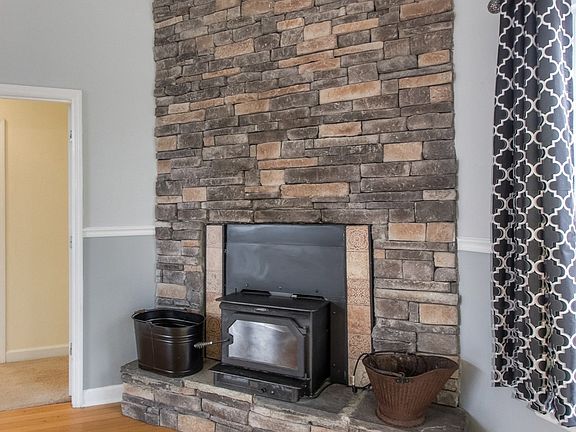 4th image of 903 River Branch Ct