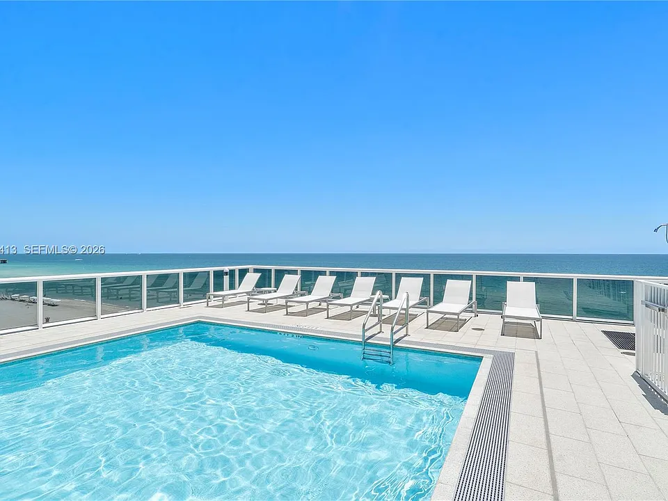 15811 Collins Ave #1205