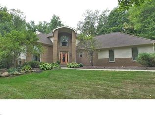 16770 Jennifer Ln, Chagrin Falls, OH 44023