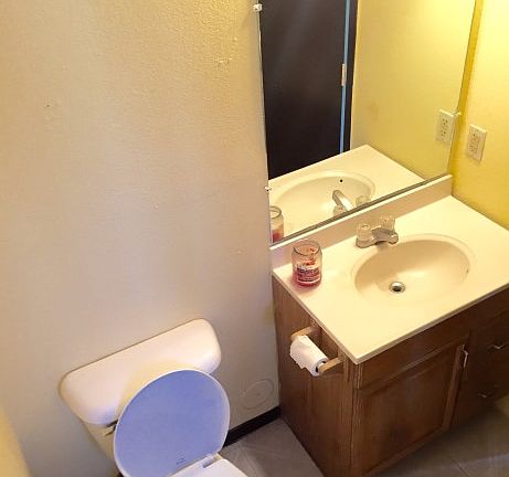 2nd image of 609 Barcelona Dr