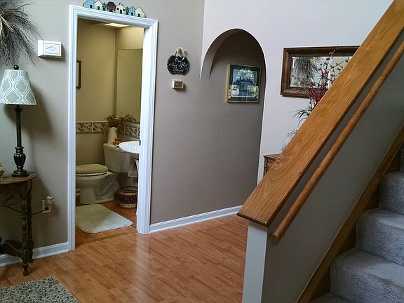 Open foyer & half bath