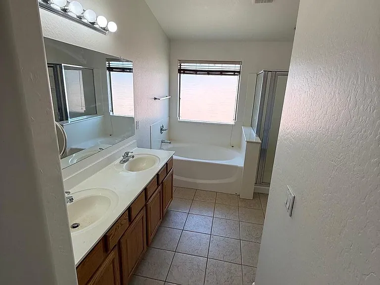4319 W Darrel Rd — Photo 11