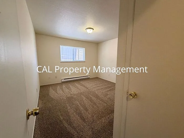3050 Sunset Ave #12 — Photo 11