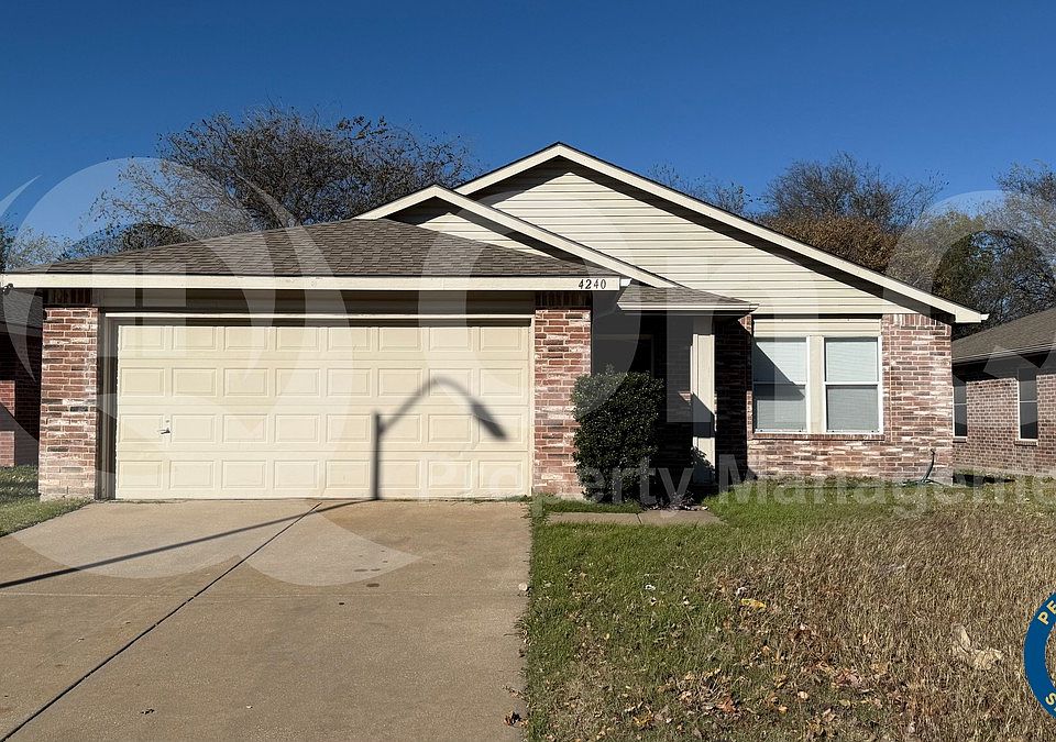 1st image of 4240 Hunters Creek Dr