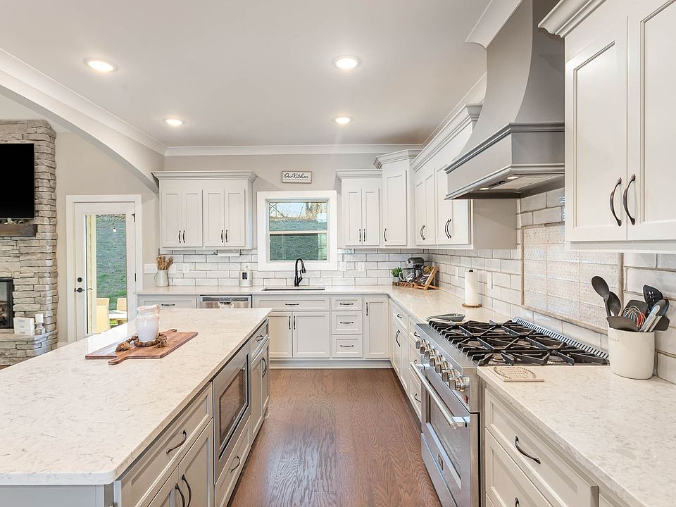 1st image of 1804 Belclare Cir